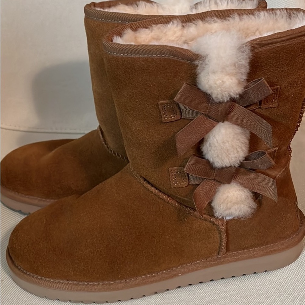 K by Ugg boots